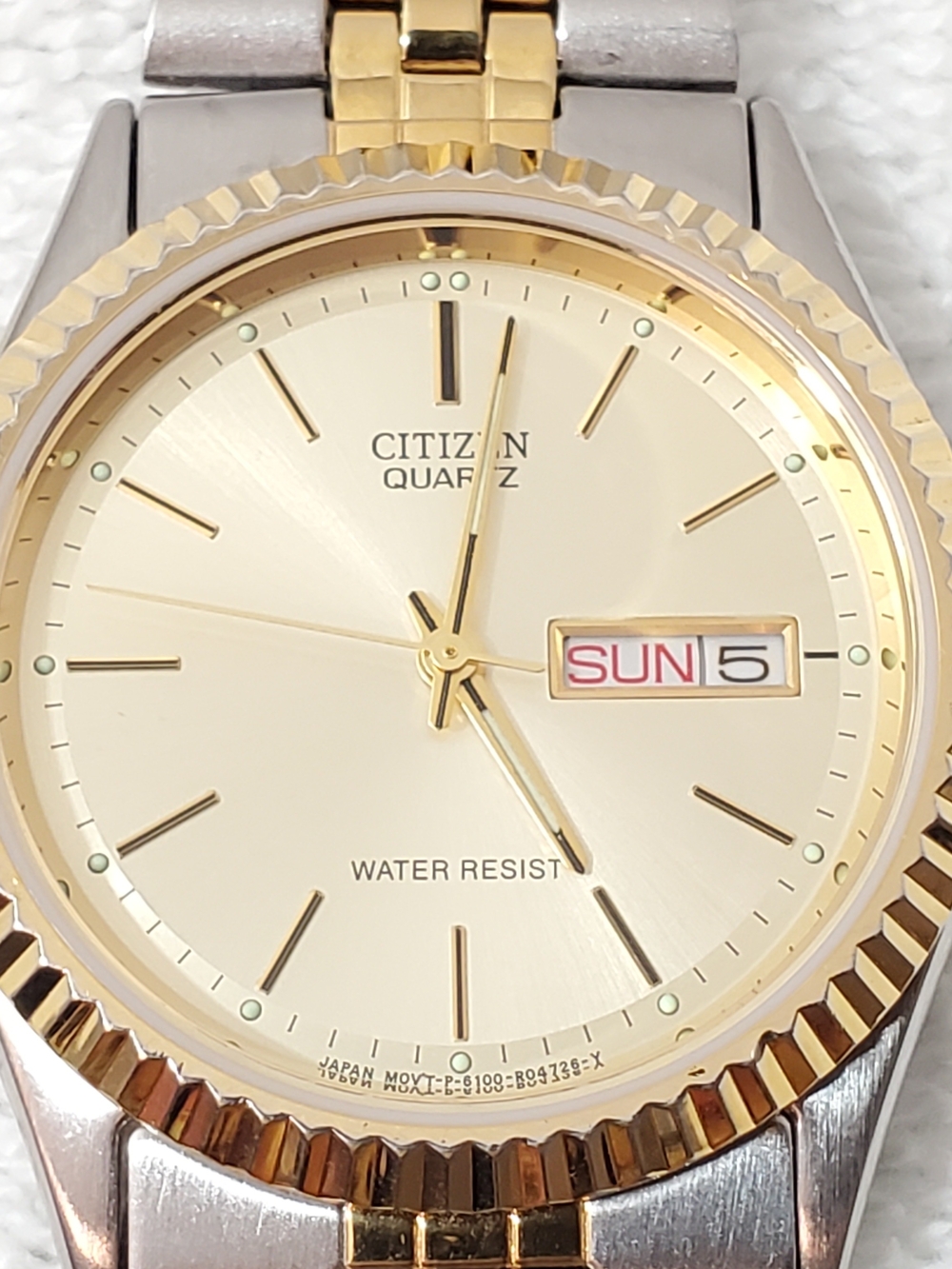 Vintage Citizen Men's Day Date Presidential Watch Gold Tone Stainless Steel